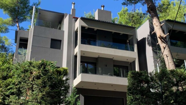 Aνακαίνιση στον Διόνυσο