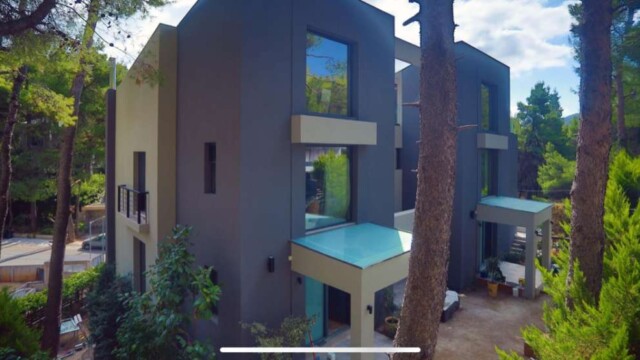 Aνακαίνιση στον Διόνυσο