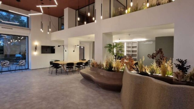 Ανακαίνιση NOBL Luxury Business Hub