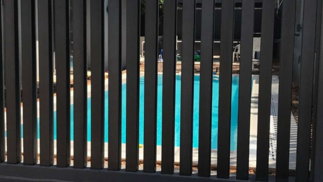 Aνακαίνιση Πολυκατοικίας στη Γλυφάδα Aνακαίνιση Πολυκατοικίας στη Γλυφάδα