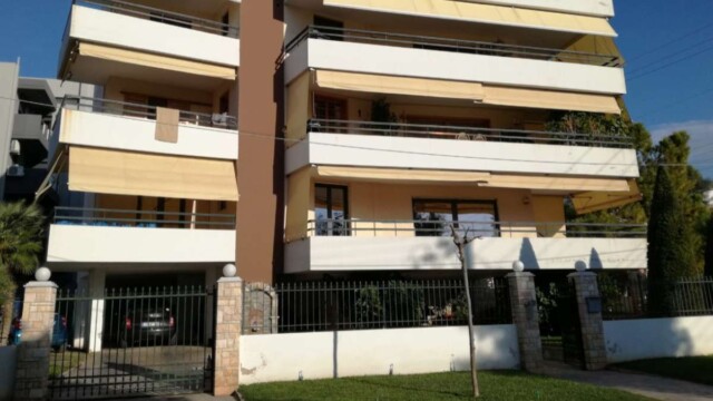 Aνακαίνιση Πολυκατοικίας στη Γλυφάδα Aνακαίνιση Πολυκατοικίας στη Γλυφάδα