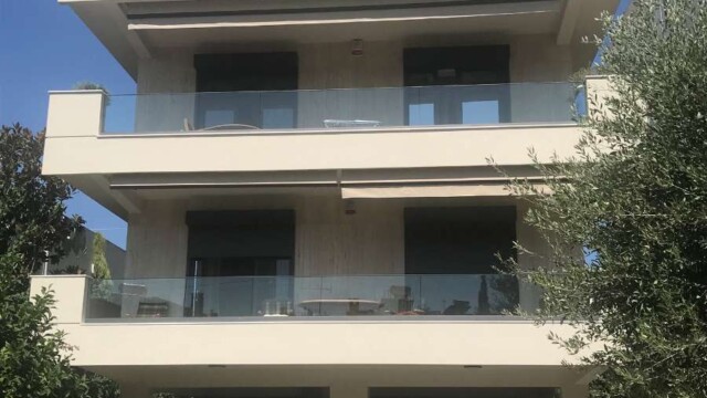 Ανακαίνιση Πολυκατοικίας στη Ανω Γλυφάδα Ανακαίνιση Πολυκατοικίας στη Ανω Γλυφάδα