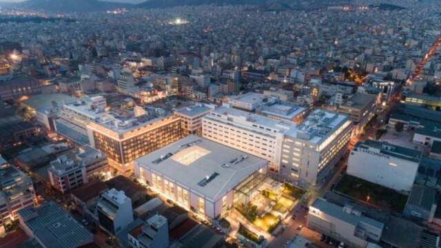 Port Plaza Πειραιάς